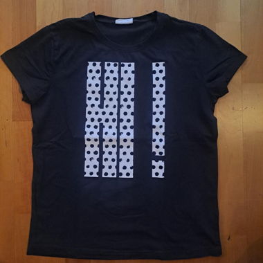 T-shirt nero con grafica