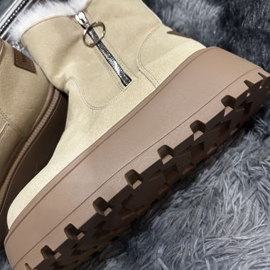 Beige Lined Platform Boots WENXUN