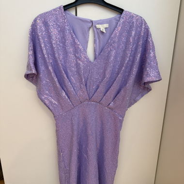 Hellviolette Paillettenkleid