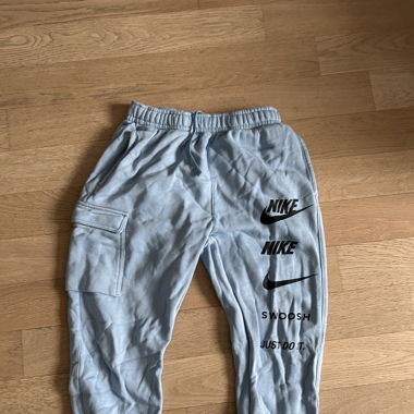 Training Nike taille M bleu clair 