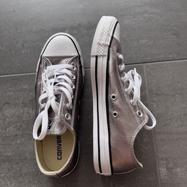 Converse Silber