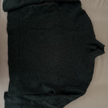 Pull en maille foncée