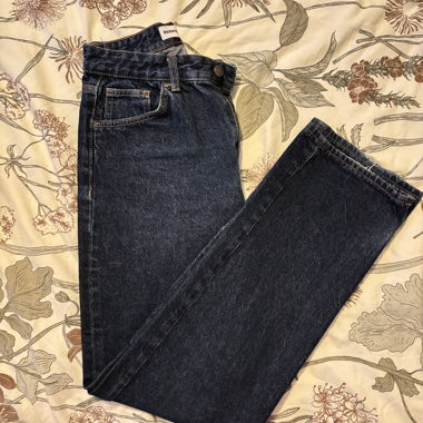 Bershka-Jeans dunkelblau