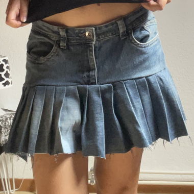 Plissierter Jeansrock