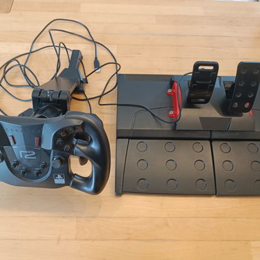 PS 4 Lenkrad mit Pedale