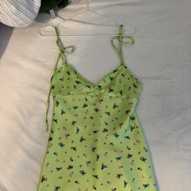 green flower dress