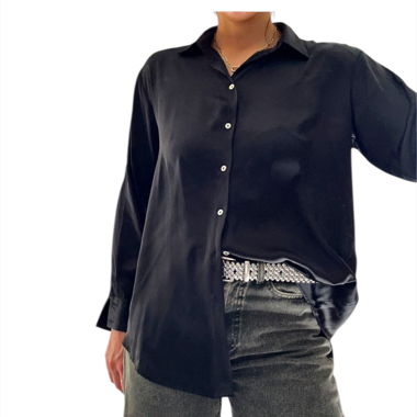 Chemise satinée noire 