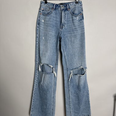 Zerrissene Jeans von Stradivarius EU 36