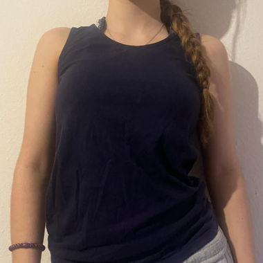 Blaues Tanktop 
