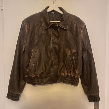 Neue Lederjacke im vintage look