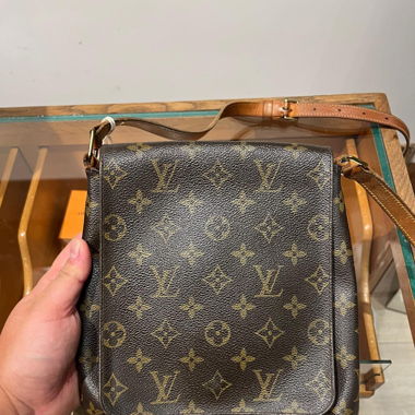 Petite musette Louis Vuitton vintage
