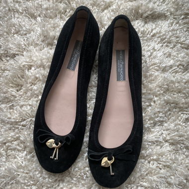 Black Ballerinas with Golden Heart