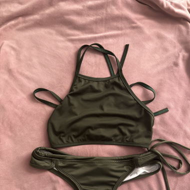 Surf-Bikini
