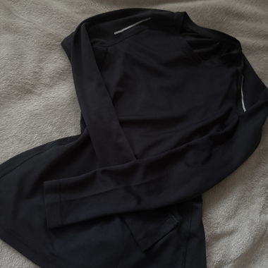 Canotta sportiva nera Sherpa