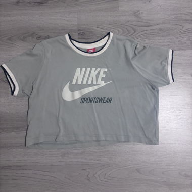 Nike Cropped T-Shirt