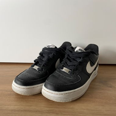 Nike Air Force 1, schwarz 36