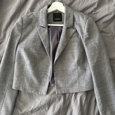 Grey short blazer