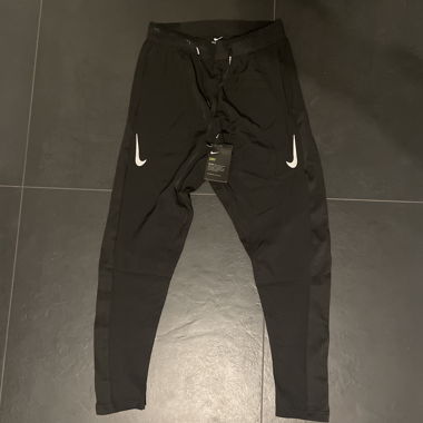 Nike running aeroswift 