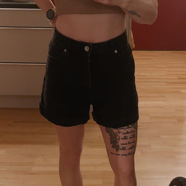 Jeans Mom courts