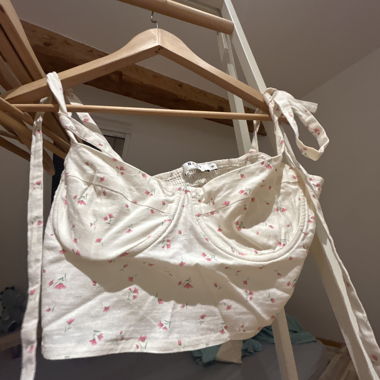 Floral Tie-Front Crop Top