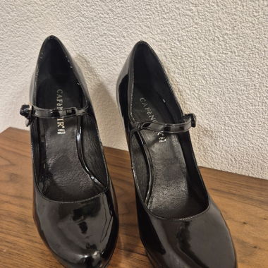 Escarpins noirs vernis Cafenoir