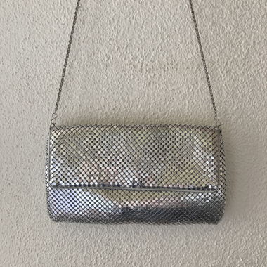 Silberne Tasche