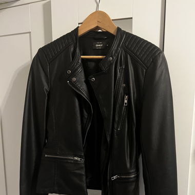ONLY Kunstlederjacke