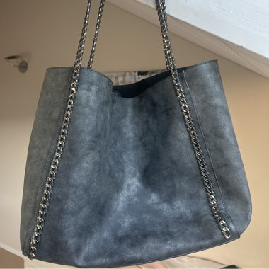 Borsa a Spalla con Catena