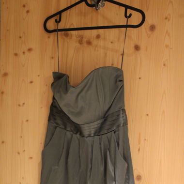 Schulterfreies Kleid