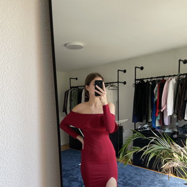 Rotes Cocktailkleid