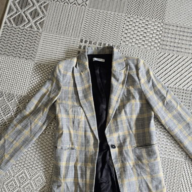Karierter Blazer von Mango