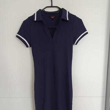 Robe moulante bleue marine