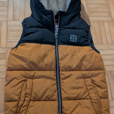 Gilet imbottito da bambino con cappuccio tg. 128