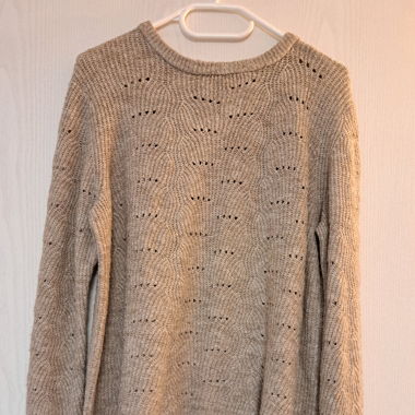 Brauner Strickpullover
