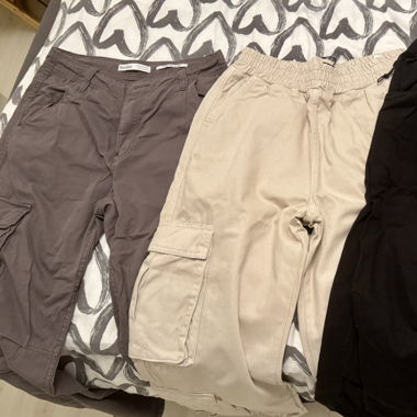 Cargohosen & Hoodies