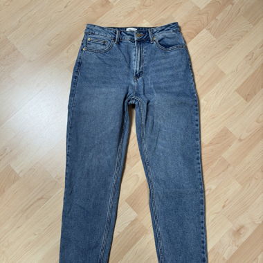 Neue ONLY Momjeans