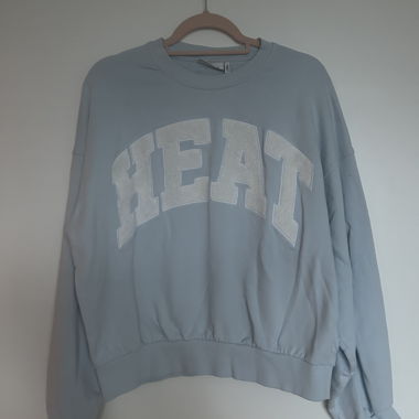 Weekday pullover