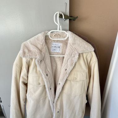 Warme flauschige Jacke