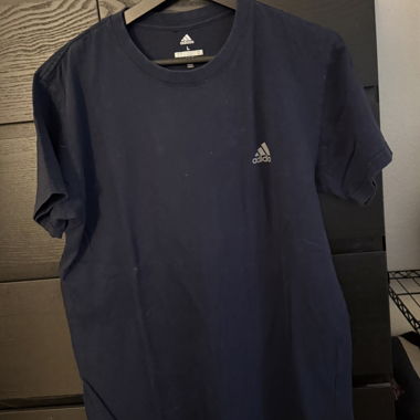 Adidas T-Shirt