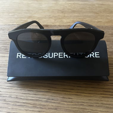 Occhiali da sole RETROSUPERFUTURE "Racer Black"
