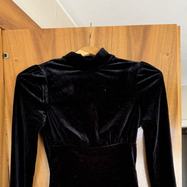 Pullover Shirt schwarz aus Samt (Polyester)