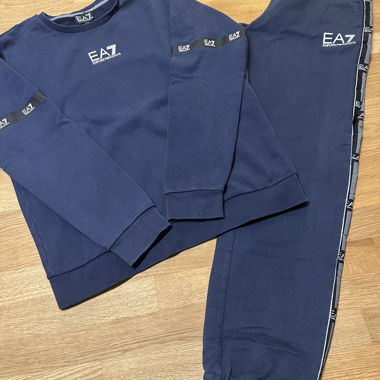 Survêtement EA7 Emporio Armani bleu 14A