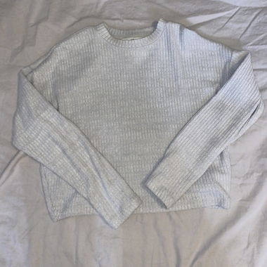h&m grey pull 