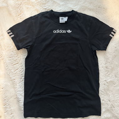 Adidas vintage shirt 