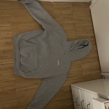 Grauer Hoodie mit Logo