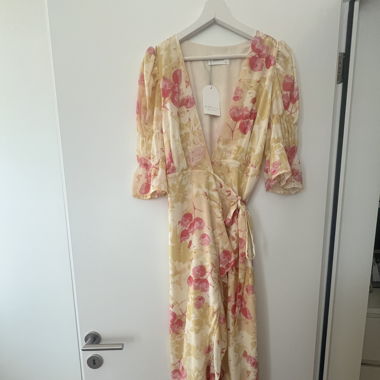 Polín et Moi Wickelkleid „Vestido Flores Bruna“