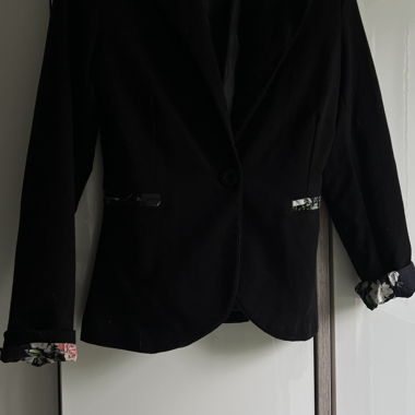 Schwarze Blazer 