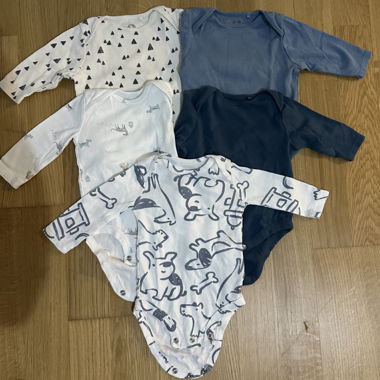 BABYKLEIDER GRÖSSE 62