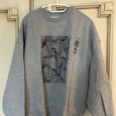 Sweatshirt