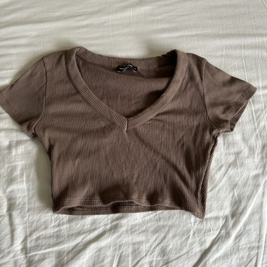 y2k geripptes braunes Crop-Top